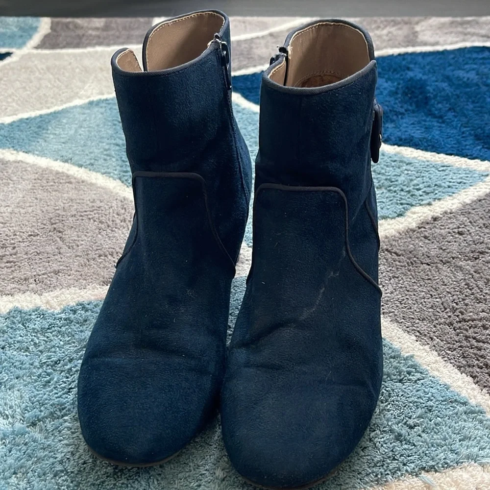 White Mountain Blue Ankle Boots